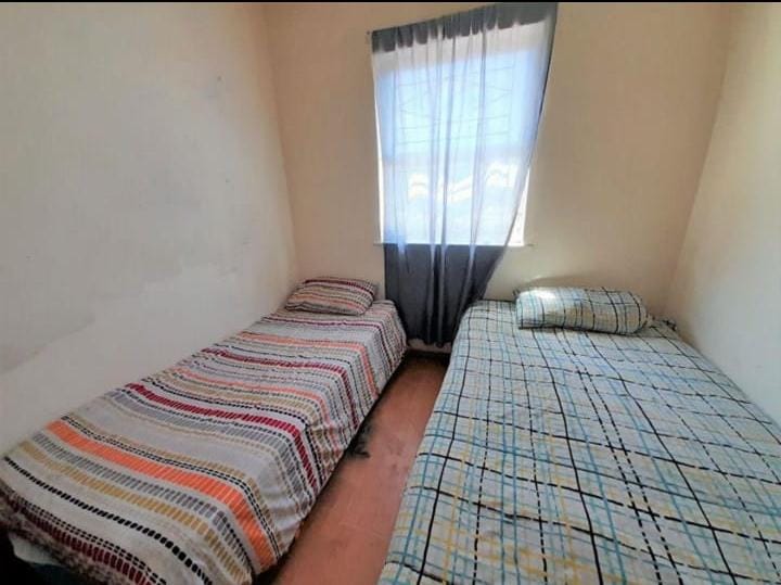  Bedroom Property for Sale in Eastridge Western Cape